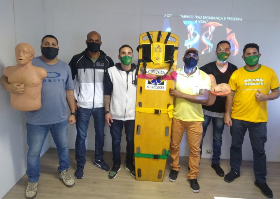 TREINAMENTO DE PRIMEIROS SOCORROS PARA VIGILANTES E BOMBEIROS